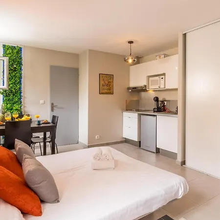 Petit Constantine - Premiere Conciergerie Apartment